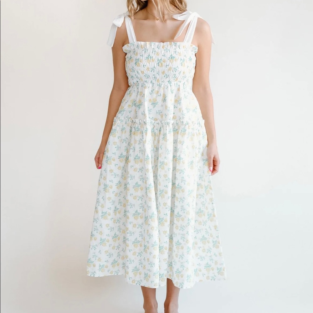 Summer dress! Perfect new condition and linen fabric